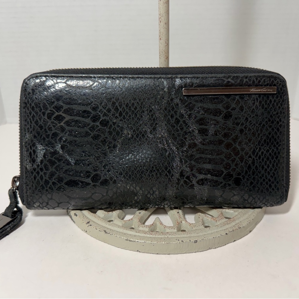 Kenneth Cole NY wallet